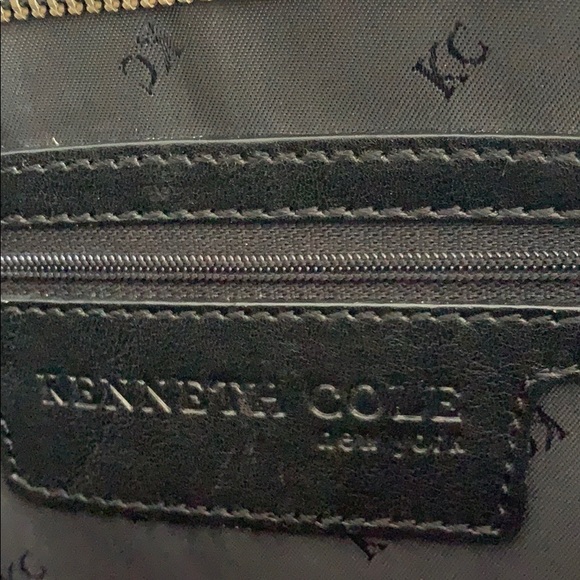 Kenneth Cole leather clutch/ wristlet - Picture 3 of 5